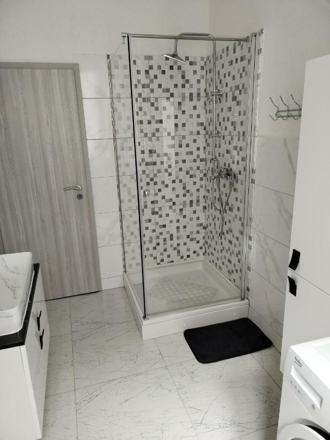 Apartman Zeko غييكا المظهر الخارجي الصورة